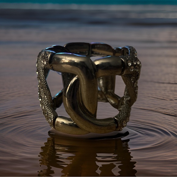 Vintage Rhinestone Encrusted Stretch Silver-tone Bangle Bracelet - Picture 2 of 2